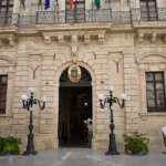 Siracusa – Palme espiantate per G7, intervento dell’assessore Consiglio