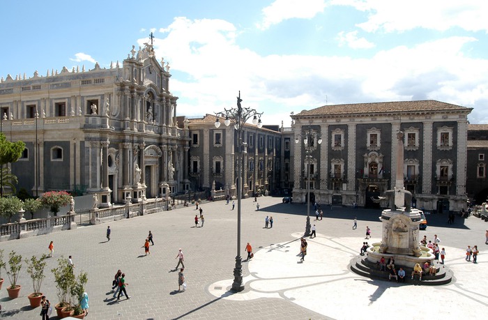 Ucraina – Veglia di preghiera in Cattedrale , Arcivescovo di Catania: “Preghiamo perché finisca la guerra”