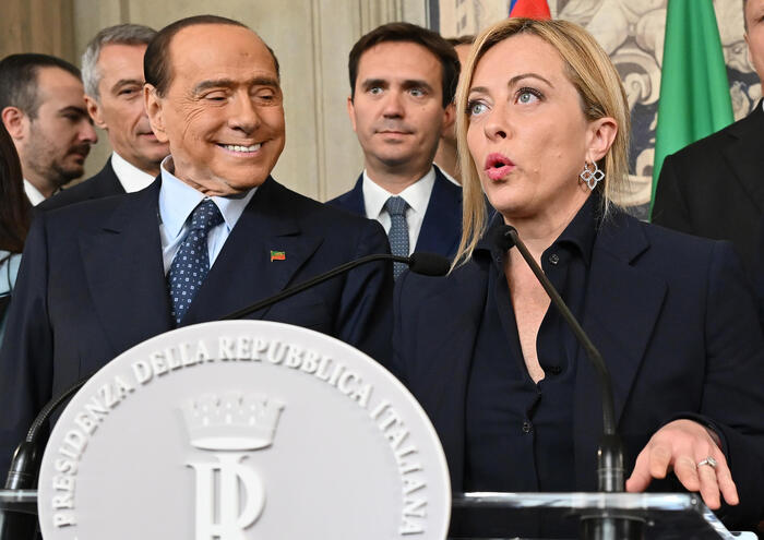 Meloni: “Berlusconi fra i più influenti della storia d’Italia, un uomo che non aveva mai avuto paura a difendere le sue convinzioni”