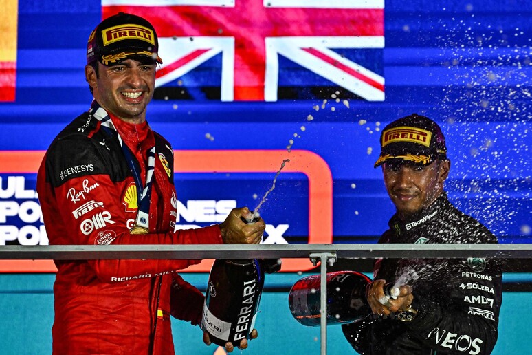 Primo Successo Ferrari Sainz Vince A Singapore Smart Tv Amazon Firetv Quotidiano Di