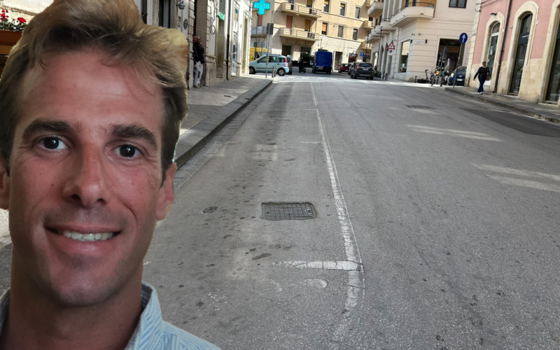 Siracusa,  Ivan Scimonelli (Insieme): “Cancellare le strisce bianche di via Salvatore Chindemi troppi cittadini e turisti indotti in errore”. – Foto