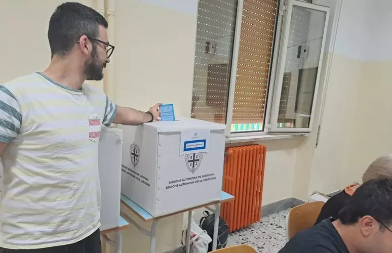 Si vota anche lunedì – Ballottaggi, i seggi aperti in 101 comuni