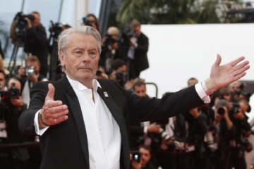 Alain Delon è morto, addio ad una leggenda del cinema