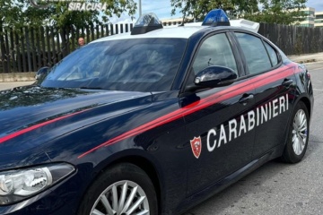 Pedara – Villa con piscina con acqua e luce a ‘costo zero’: arrestata una 47enne