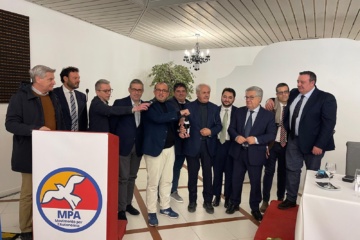 Scambio di auguri nel Mpa: tra i presenti il sindaco di Siracusa