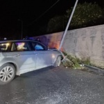 Automobile contro un palo dell’illuminazione sulla statale 124