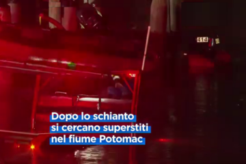 Tragedia sui cieli di  Washington – Scontro fra un aereo e un elicottero militare, ‘almeno 19 corpi recuperati’﻿