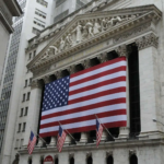 Wall Street in calo con i dazi, Dj -0,51%, Nasdaq -0,02%