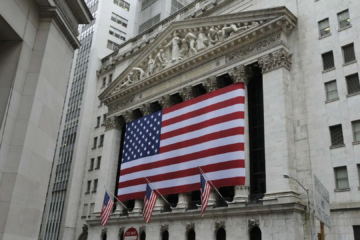 Wall Street in calo con i dazi, Dj -0,51%, Nasdaq -0,02%