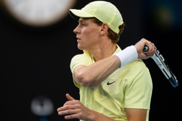 Australian Open – Sinner batte Giron 6-3, 6-4, 6-2 e vola agli ottavi.