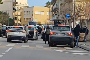 Gruppo di facinorosi aggredisce i tifosi del Milazzo in viale Teocrito (VIDEO)