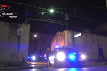 Maxiblitz antimafia a Palermo, centinaia di arresti (Video)