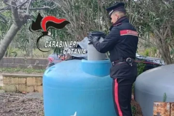 Nasconde 2,450 kg marijuana, arrestato 43enne nel Catanese