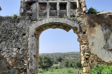 Lamba Doria: masseria fortificata Casino in totale abbandono